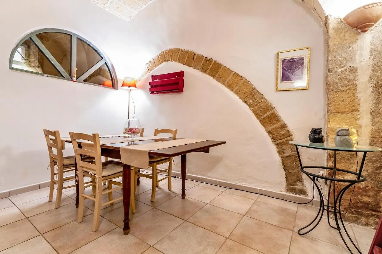 Antiche Volte B&B Lecce Bed & Breakfast
