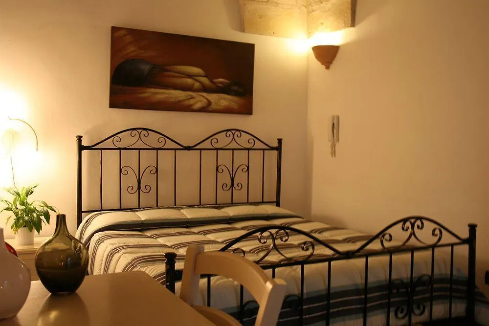 Antiche Volte B&B Lecce Bed & Breakfast